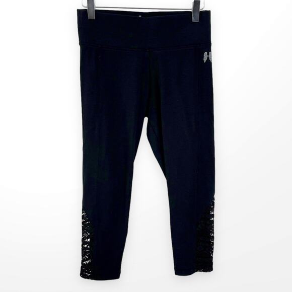 VICTORIAS SECRET Y2K Black Capri Yoga Leggings - Picture 1 of 9